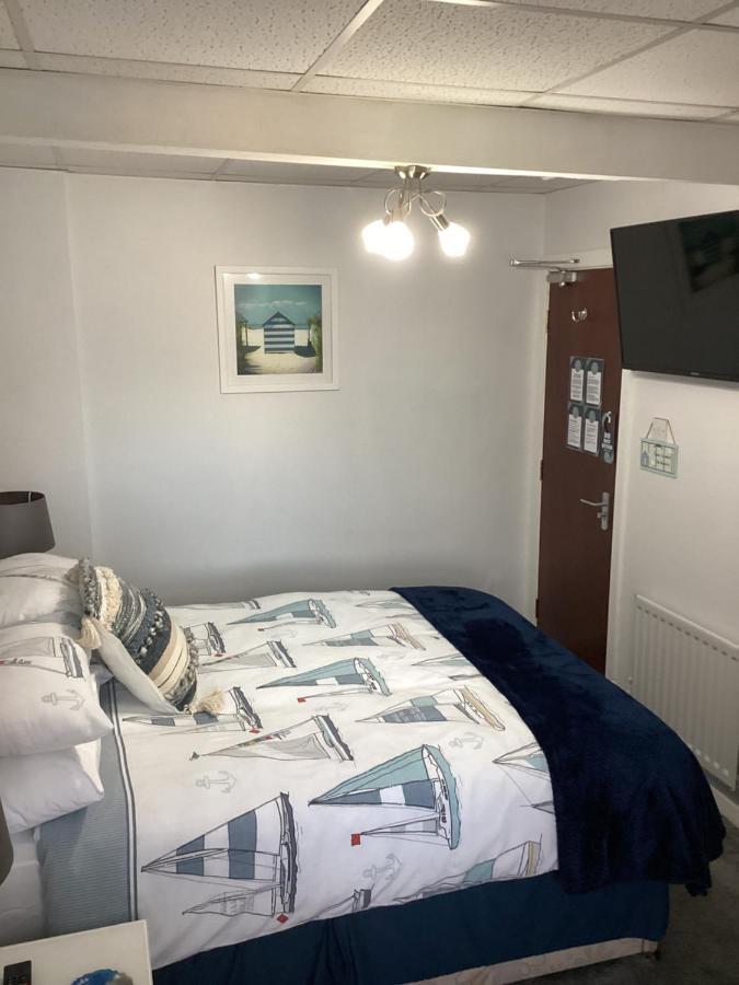 By The Seaside Bed and Breakfast Μπλάκπουλ Εξωτερικό φωτογραφία